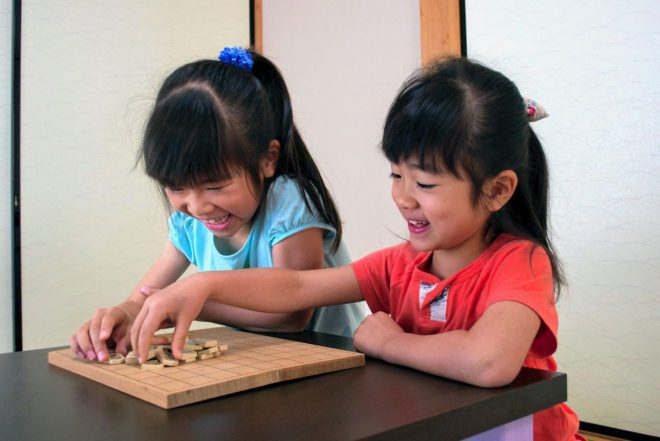 将棋は最強の木製玩具! 盤駒を使った新しい遊び方5つ 株式会社いつつ
