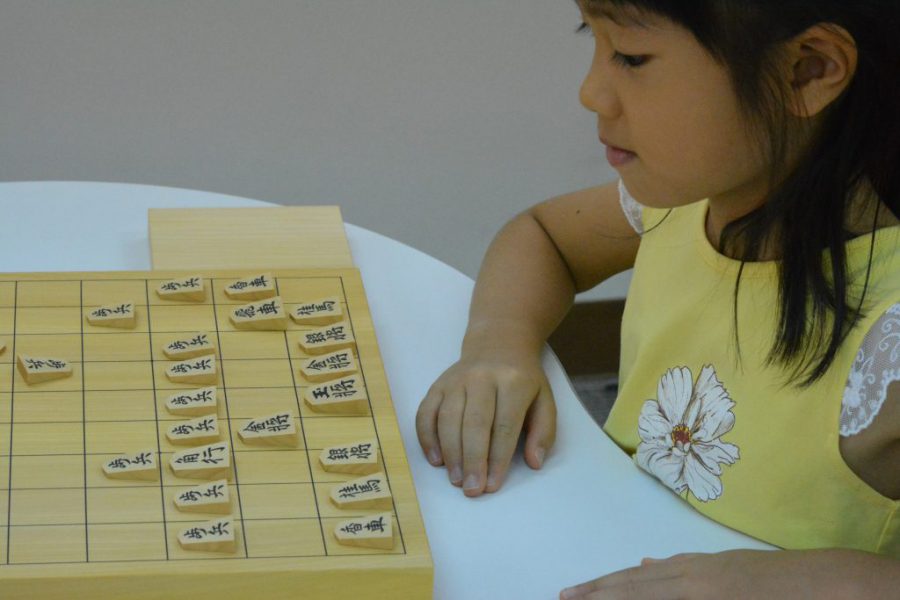 あきこ先生の はじめての将棋教室 ステップ2 3駒が成る 株式会社いつつ あきこ先生の はじめての将棋教室 ステップ2 3駒が成る 株式会社いつつ