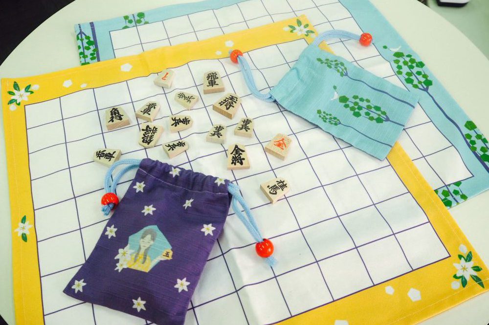 布の将棋盤 FullSizeRender-e1475827639606.jpg