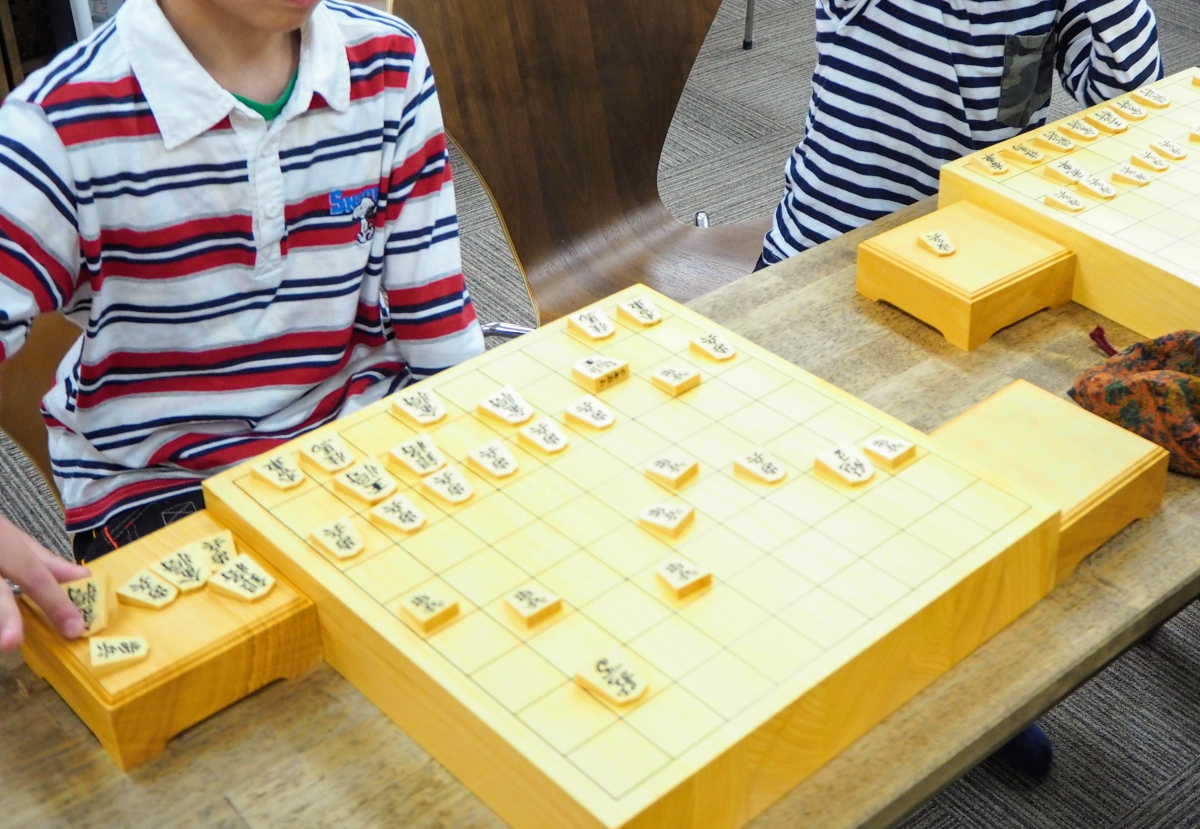 将棋初心者の子どもたちは持ち駒が上手く使えない